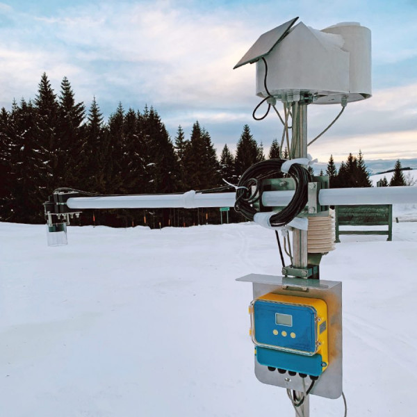 Detector de profundidad de nieve por ultrasonidos
