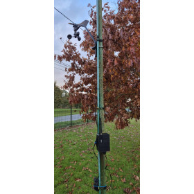 Connected and autonomous anemometer-wind vane