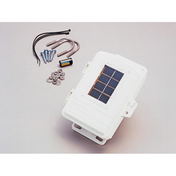 Long distance radio repeater with solar power for wireless Vantage Pro 2